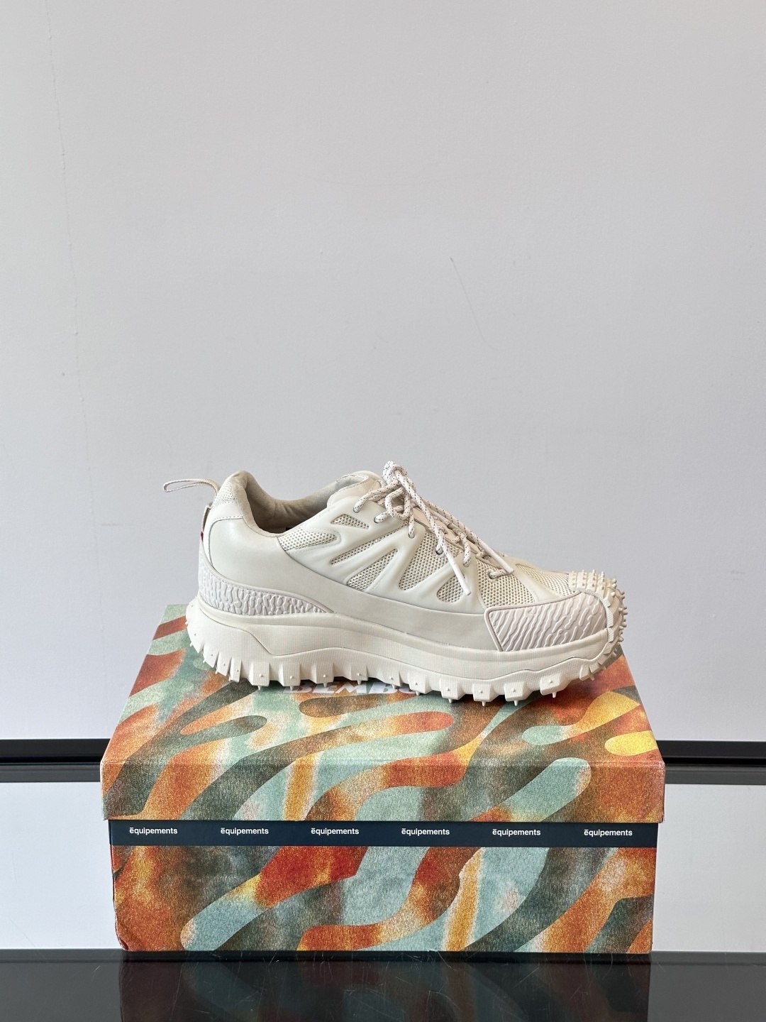 MONCLER✖️SALEHEBEMBURYTrailgriP Amoeba,这双运动鞋,宛如时尚与活力