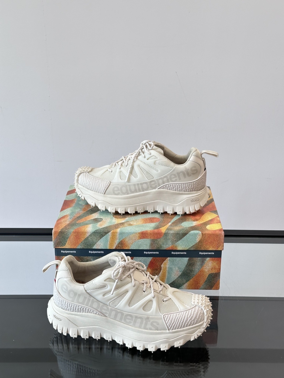 MONCLER✖️SALEHEBEMBURYTrailgriP Amoeba,这双运动鞋,宛如时尚与活力