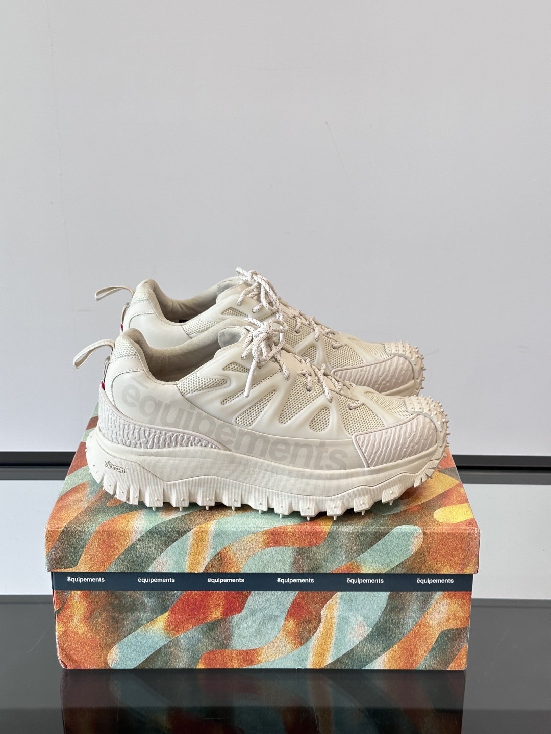MONCLER✖️SALEHEBEMBURYTrailgriP Amoeba,这双运动鞋,宛如时尚与活力