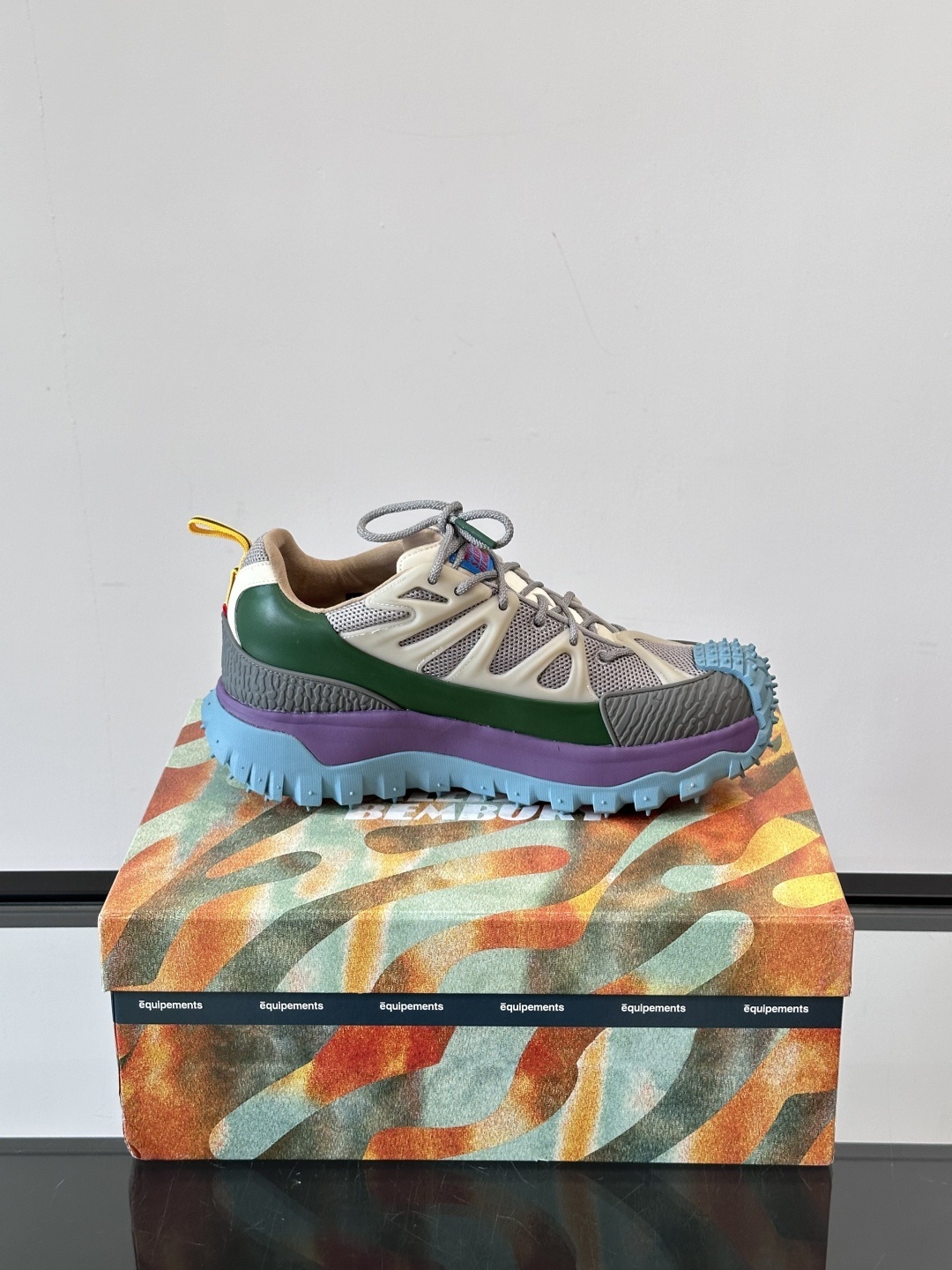 MONCLER✖️SALEHEBEMBURYTrailgriP Amoeba,这双运动鞋,宛如时尚与活力