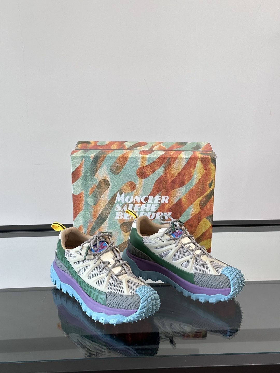 MONCLER✖️SALEHEBEMBURYTrailgriP Amoeba,这双运动鞋,宛如时尚与活力