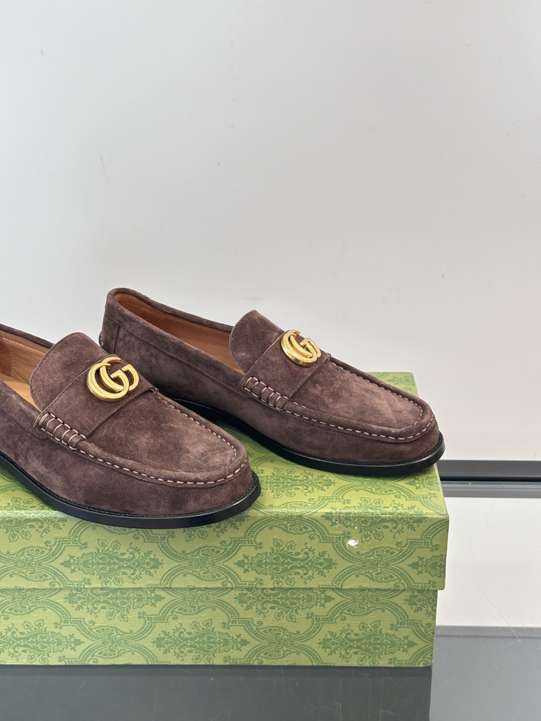 Gucci～高端真皮男士休闲皮鞋，鞋面选用进口头层牛皮材质。低调奢华气质十足，脚感舒适！真皮大底，头层牛