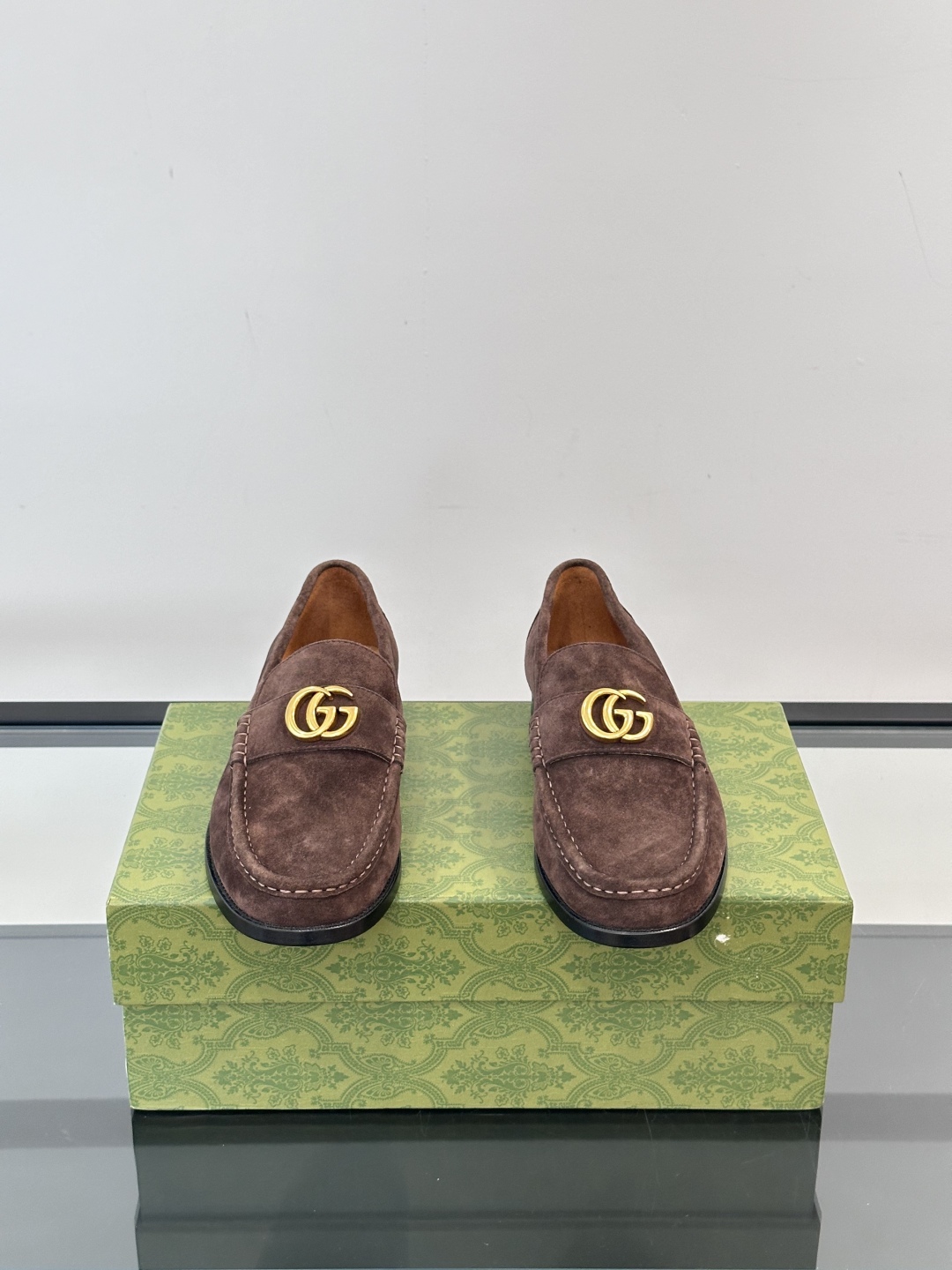 Gucci～高端真皮男士休闲皮鞋，鞋面选用进口头层牛皮材质。低调奢华气质十足，脚感舒适！真皮大底，头层牛