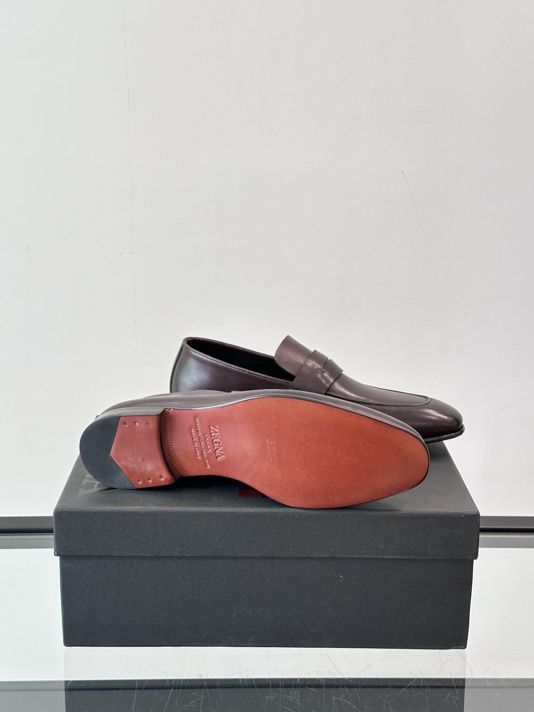Zegna/杰尼亚 手工精品男士皮鞋 ，意大利进口皮胚 胎牛皮面 内里小牛皮  纯手工上色工艺 皮质细腻