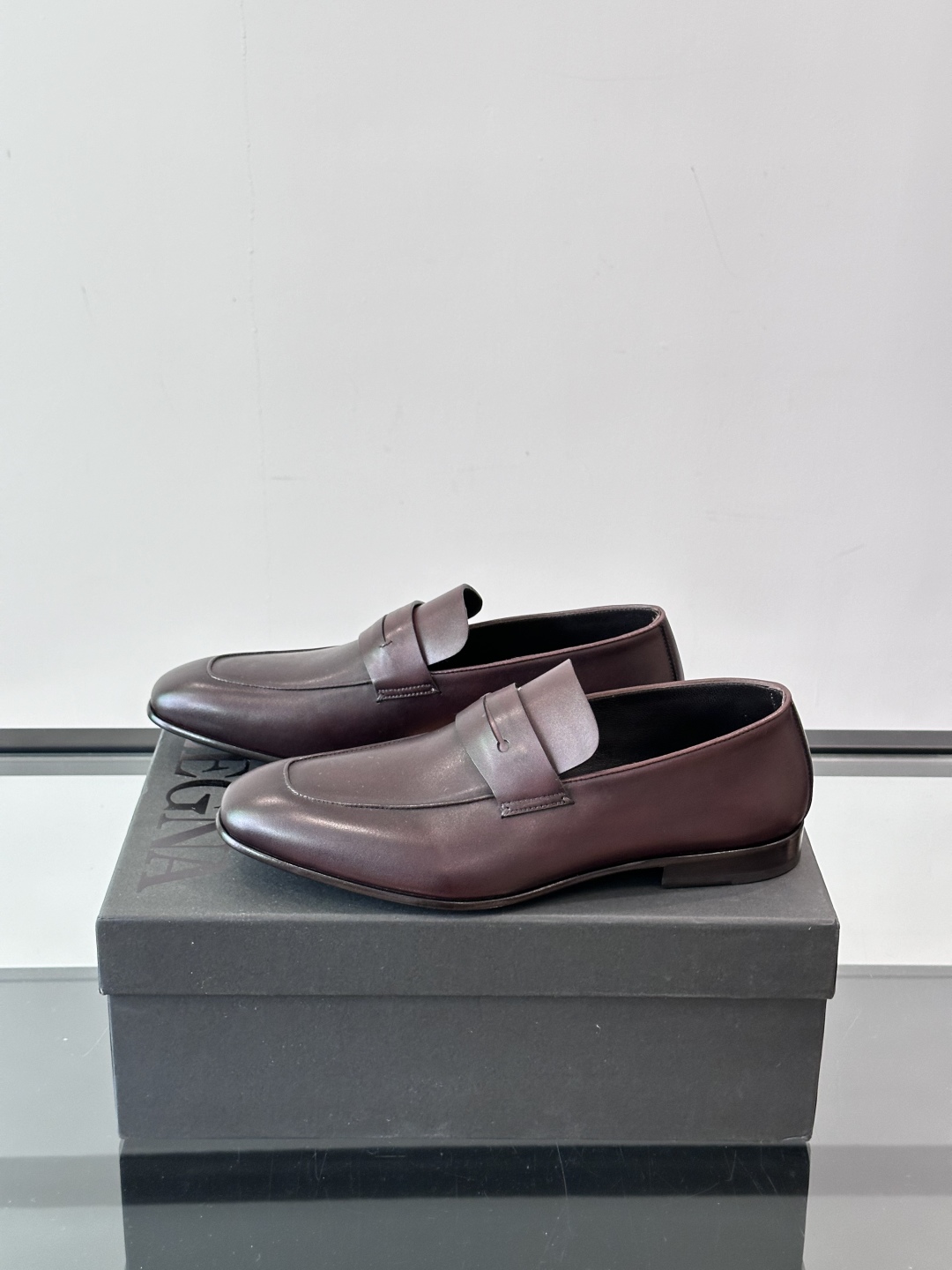 Zegna/杰尼亚 手工精品男士皮鞋 ，意大利进口皮胚 胎牛皮面 内里小牛皮  纯手工上色工艺 皮质细腻