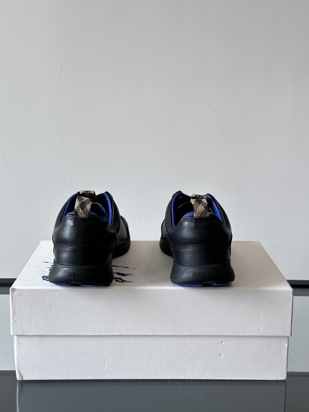 𝐁𝐔𝐑𝐁𝐄𝐑𝐑𝐘巴宝莉 终于来了|酷·飒 格纹terrace运动鞋 ,巴宝莉(Burberry)经典原素