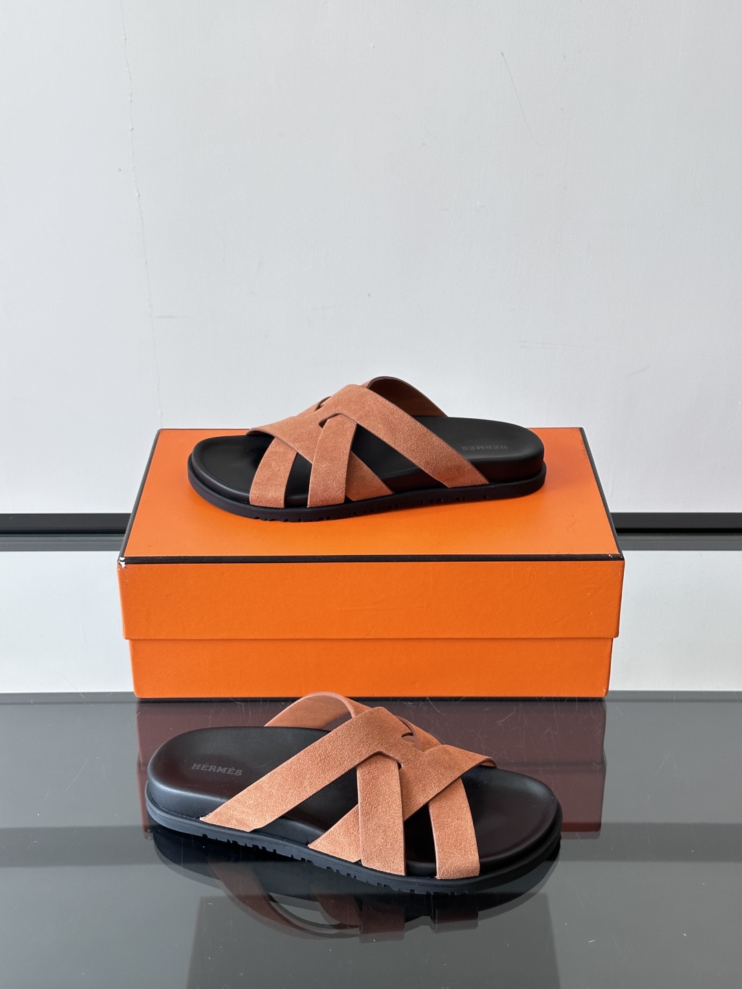 Hermes 爱马仕新款 Kazimir凉鞋 男士拖鞋 。2025夏季二舅拖鞋凉拖鞋🥿上脚超级轻盈舒适，