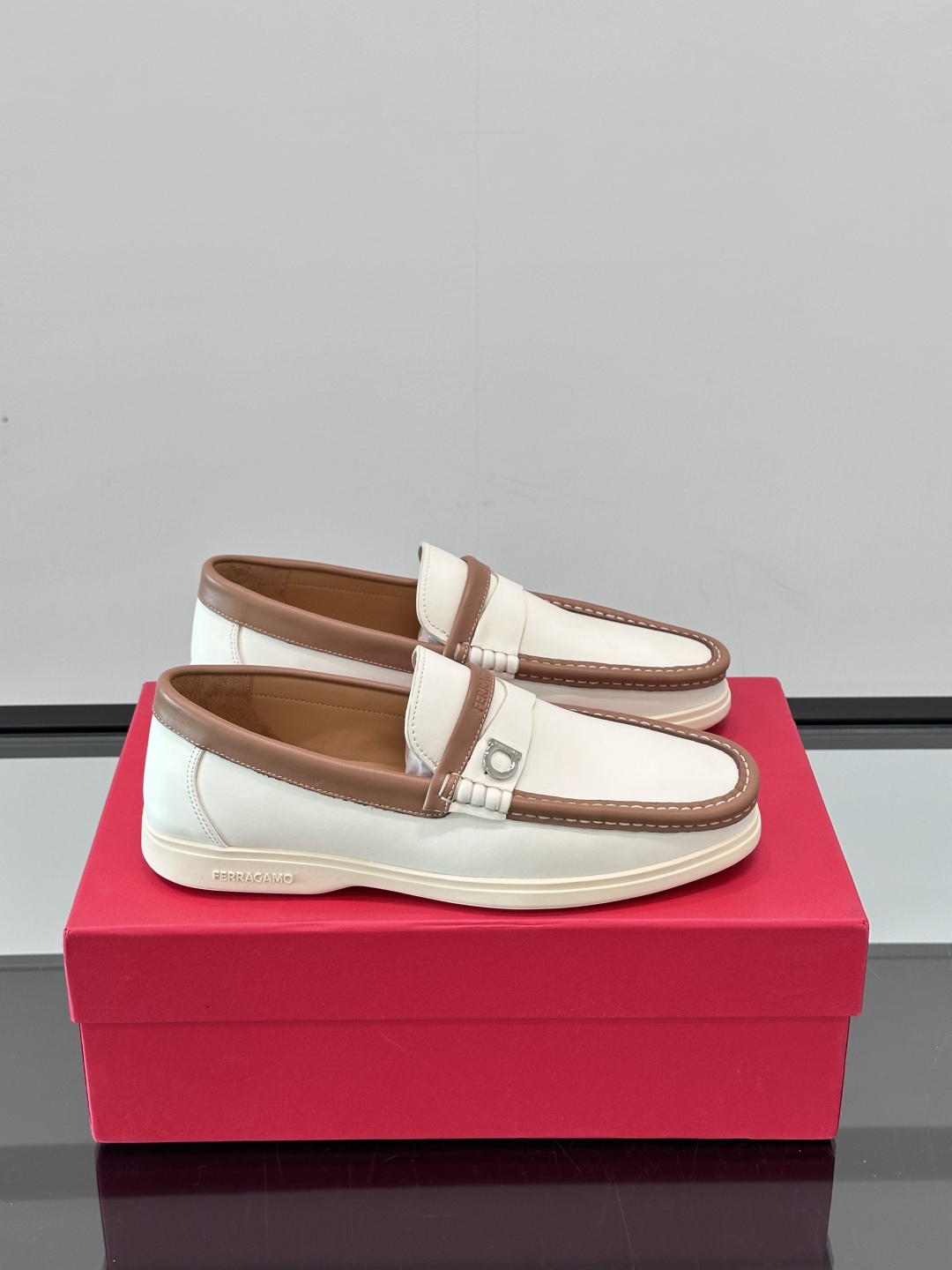 Salvatore Ferragamo Heren Loafers - Stijlvol en Comfortabel, Maat 39-44