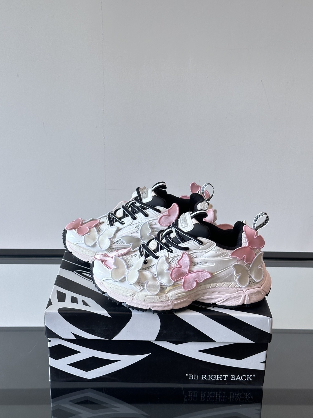 Off-White高街个性老爹休闲鞋。Off-White 最新款跑鞋👟百分百原盒正确版 原楦原纸板数据开