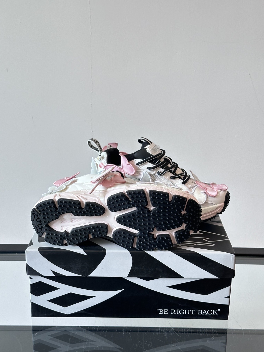 Off-White高街个性老爹休闲鞋。Off-White 最新款跑鞋👟百分百原盒正确版 原楦原纸板数据开