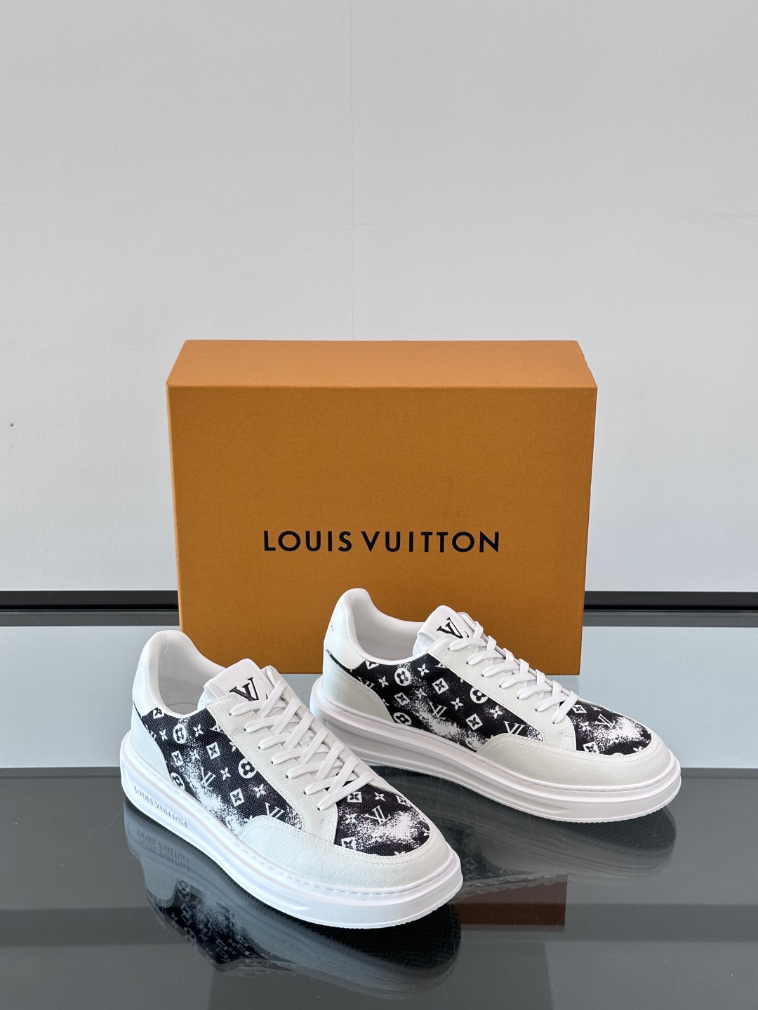 Louis Vuitton Beverly Hills Monogram Sneakers - Premium Leather, Size 38-44 6 cmp i1750065612397 2641 0 4