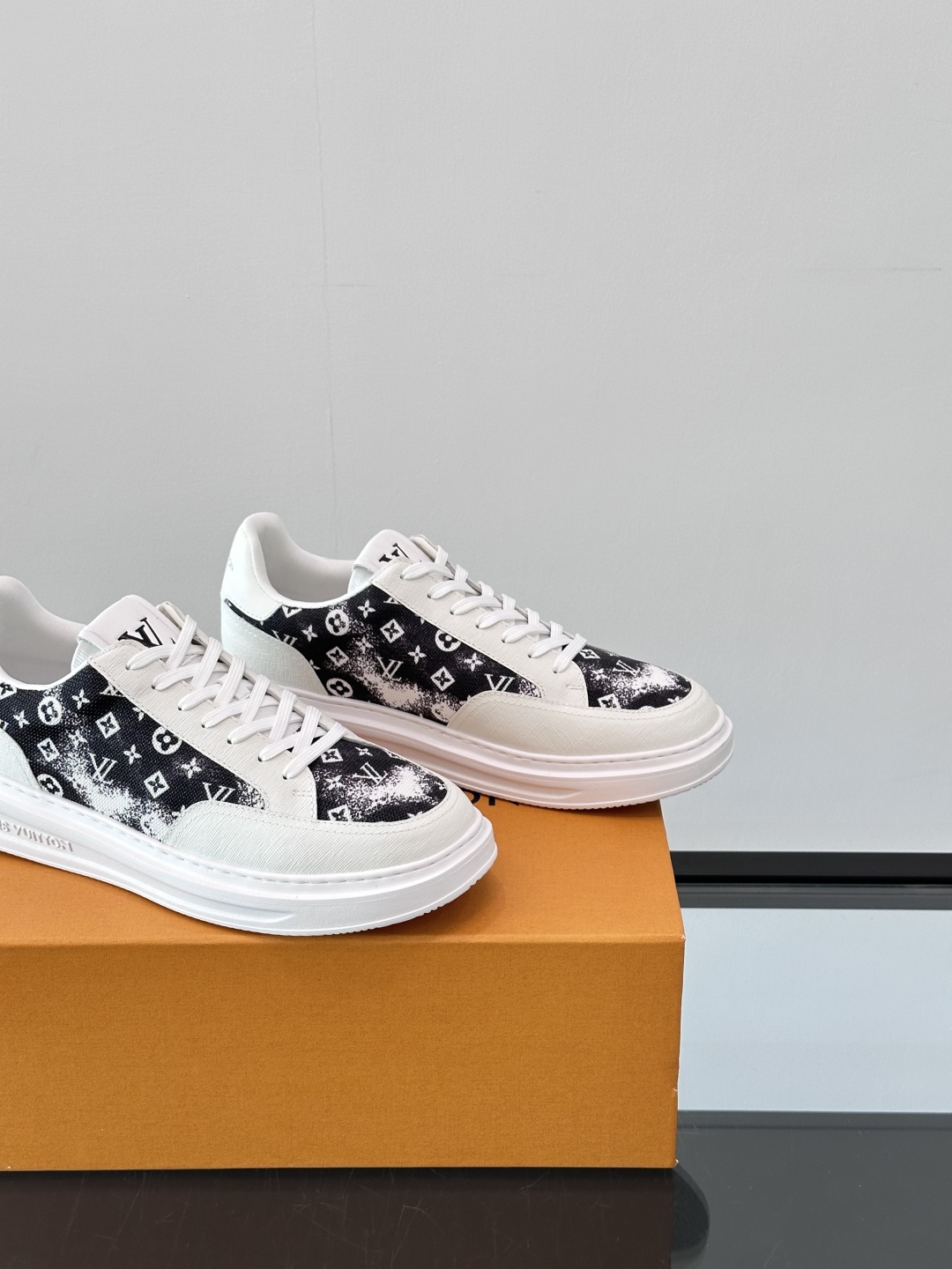 Louis Vuitton Beverly Hills Monogram Sneakers - Premium Leather, Size 38-44 8 cmp i1750065612460 9962 0 6