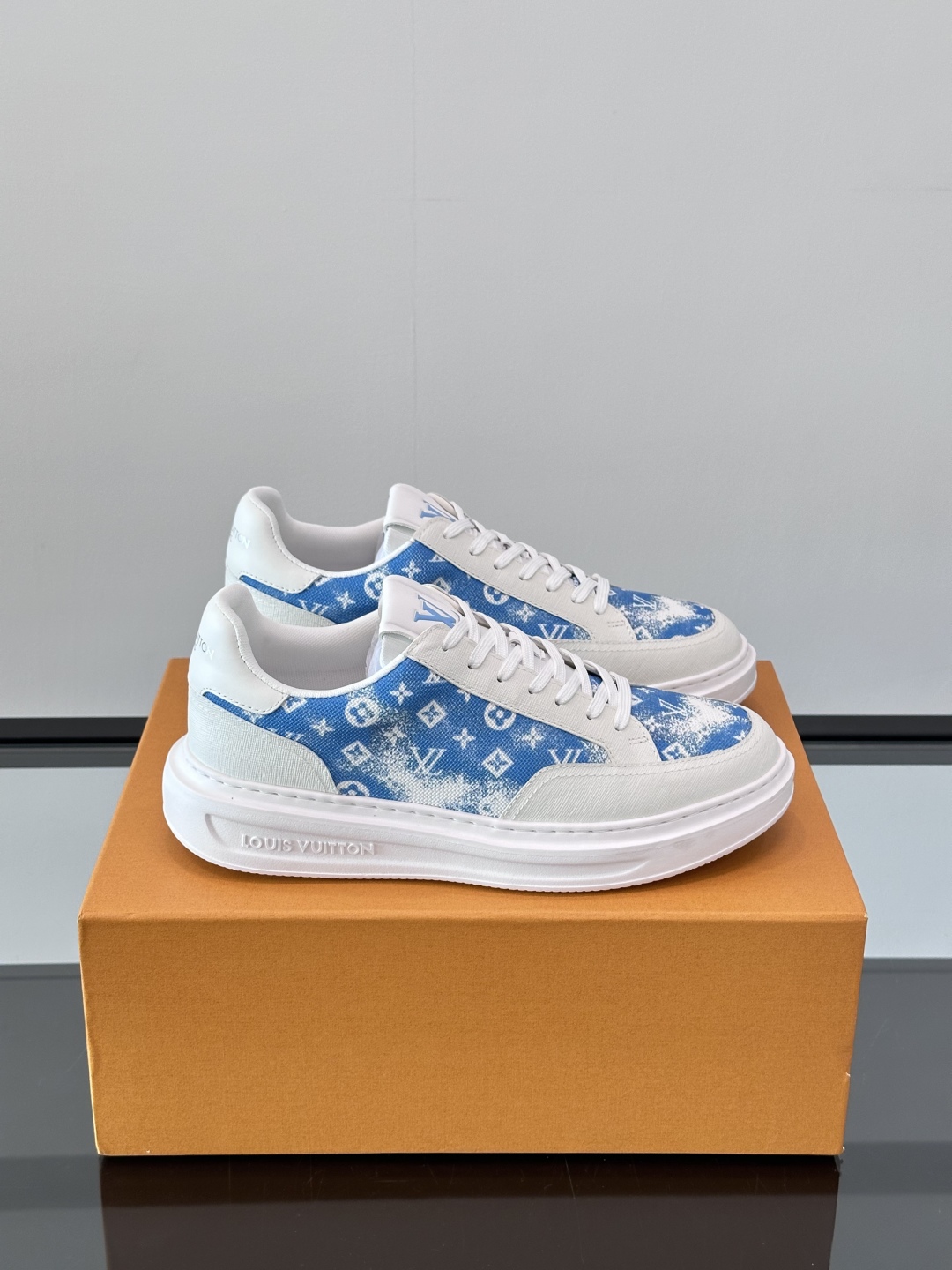 Louis Vuitton Beverly Hills Sneaker: Monogram Leather, Sizes 38-44 2 cmp i1750065681157 7526 0 0