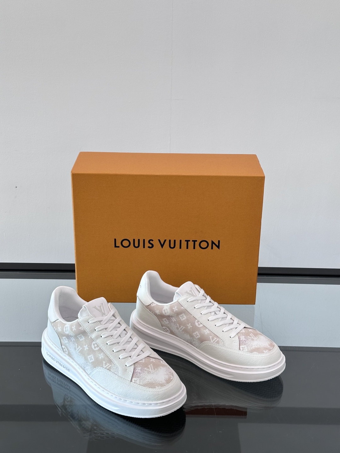 Louis Vuitton Beverly Hills Monogram Sneakers White Leather for Men, size 38-44 6 cmp i1750065729069 6484 0 4