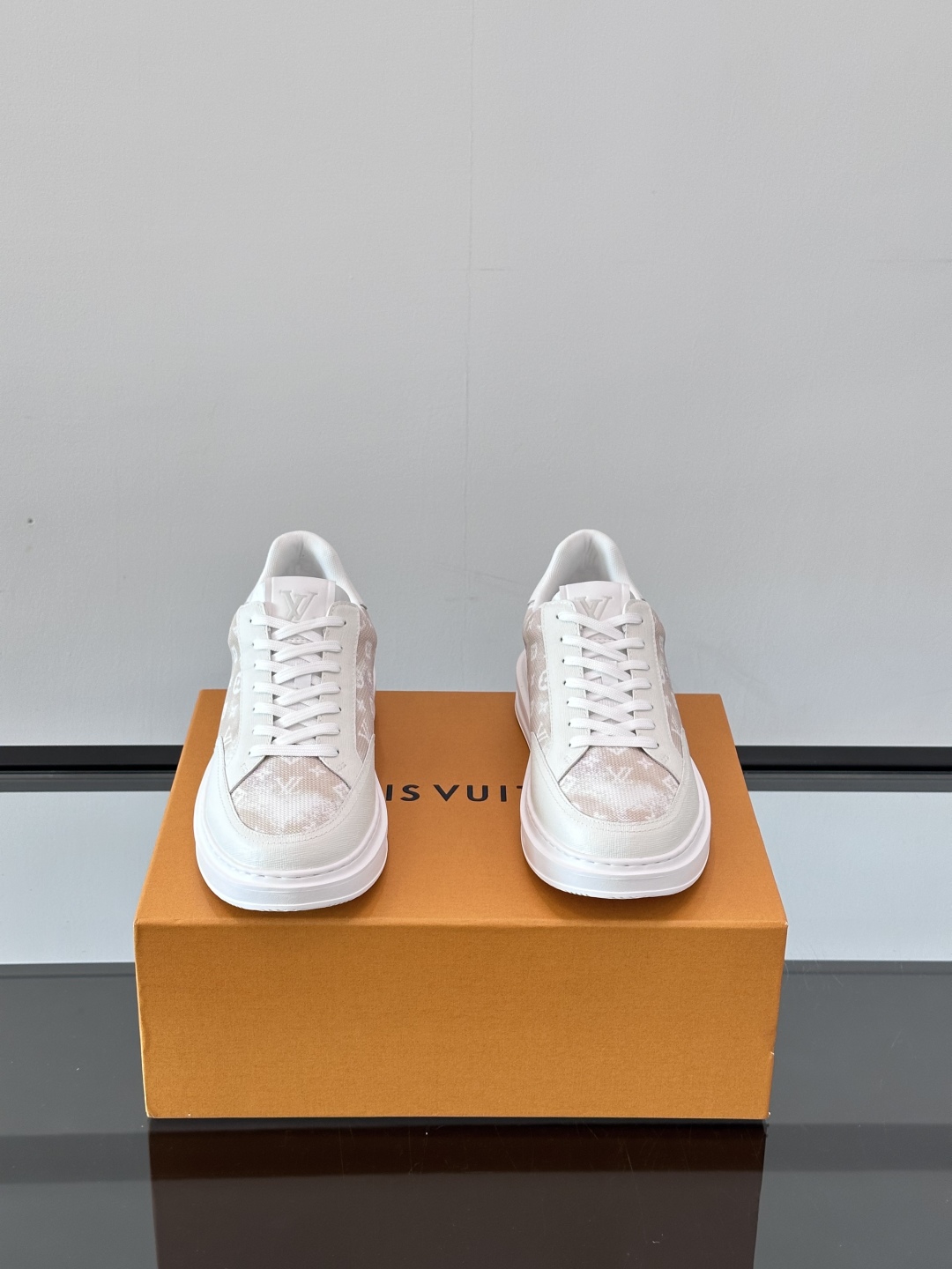 Louis Vuitton Beverly Hills Monogram Sneakers White Leather for Men, size 38-44 3 cmp i1750065729121 9379 0 1