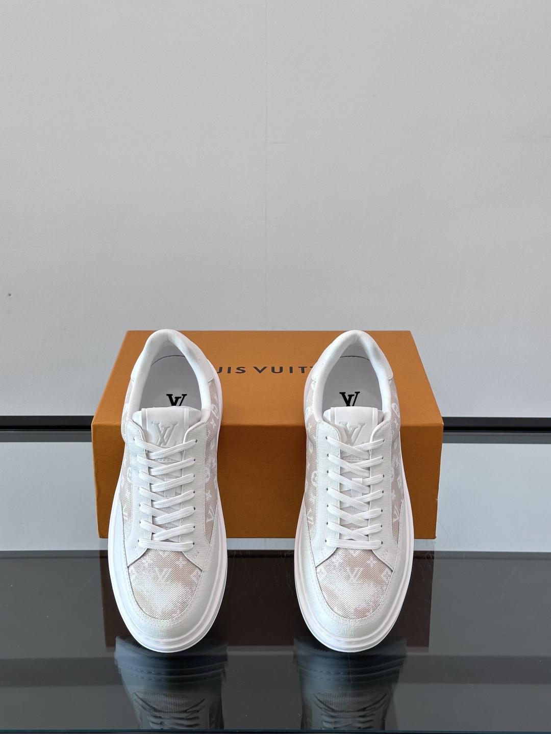 Louis Vuitton Beverly Hills Monogram Sneakers White Leather for Men, size 38-44 7 cmp i1750065730937 4626 0 5