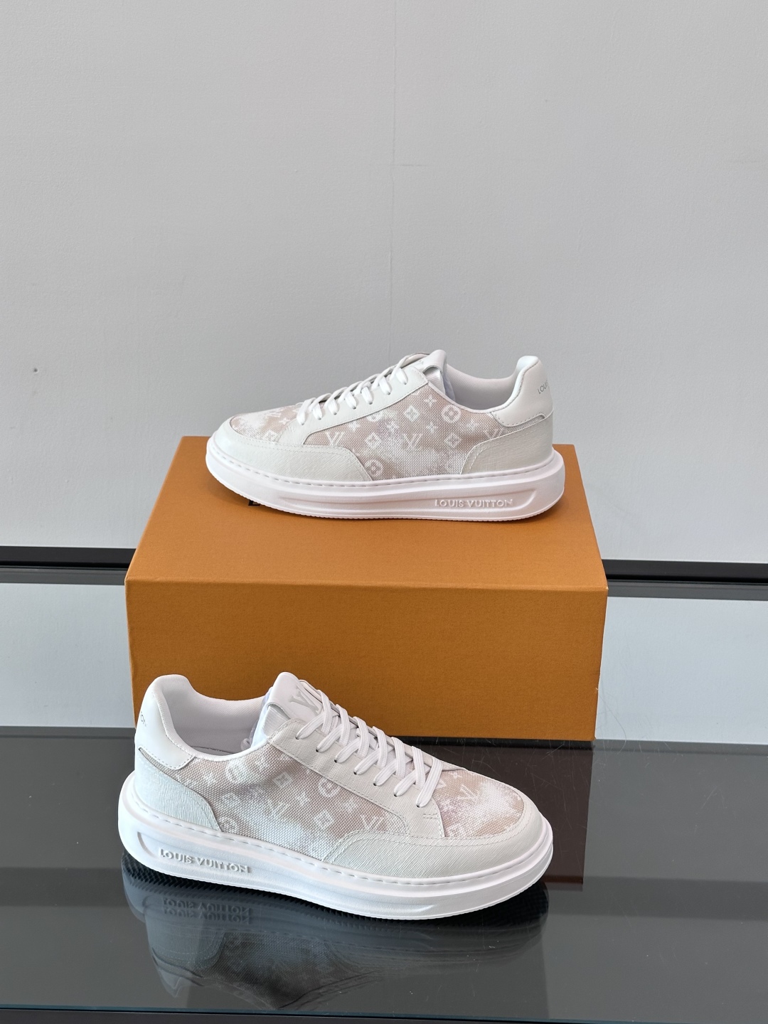 Louis Vuitton Beverly Hills Monogram Sneakers White Leather for Men, size 38-44 5 cmp i1750065730952 5628 0 3