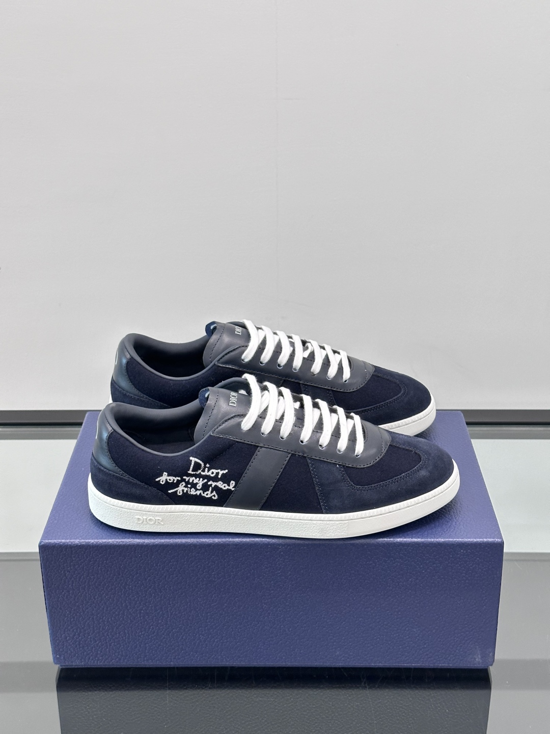 Dior B22 Men's Sneakers: Premium Leather, Iconic Logo, White, Sizes 39-44 2 cmp i1750066398850 3812 0 0