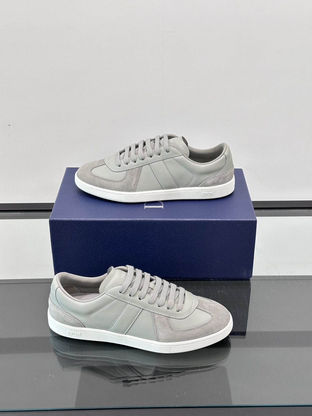 Dior B22 Men's Sneakers White Leather Logo Accents Size 39-44 5 cmp i1750066561163 1029 0 3