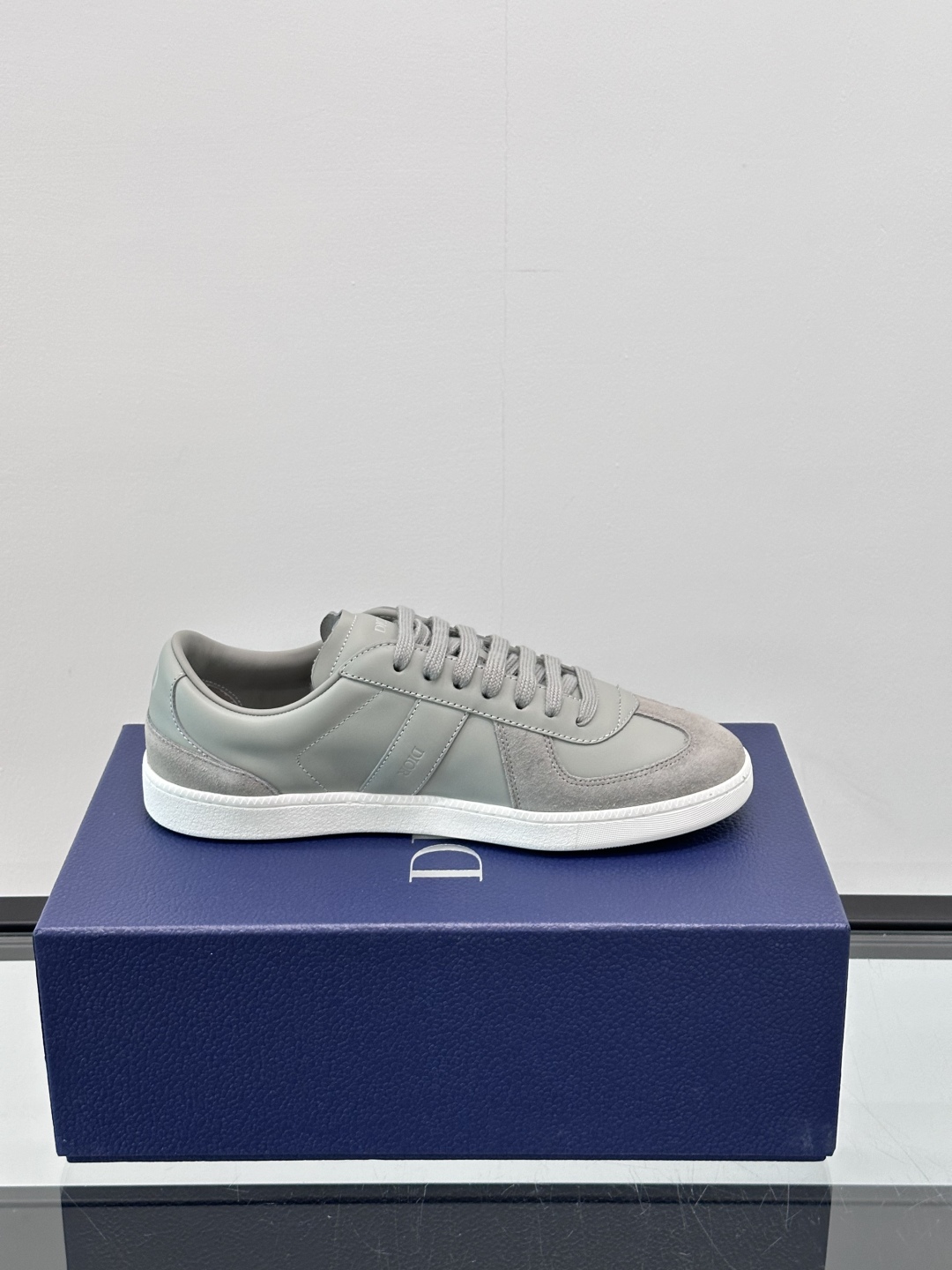 Dior B22 Men's Sneakers White Leather Logo Accents Size 39-44 9 cmp i1750066561274 9311 0 7