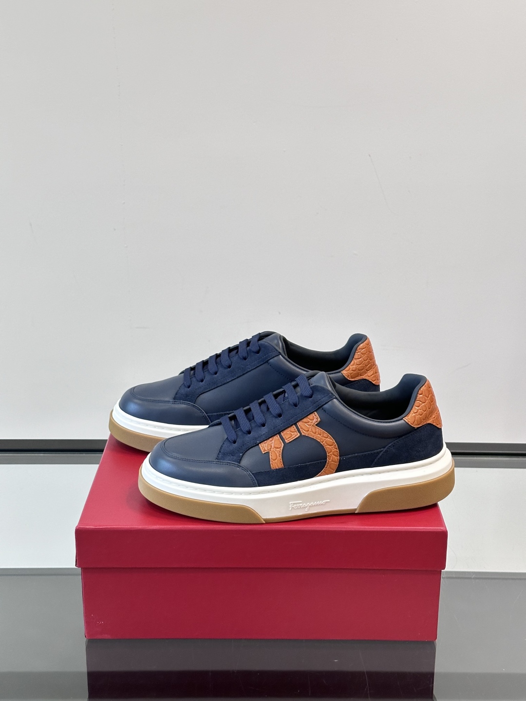 Ferragamo Men's Gancini Trim Sneakers - Stylish Low-Top Design 4 cmp i1750224579609 667 0 2