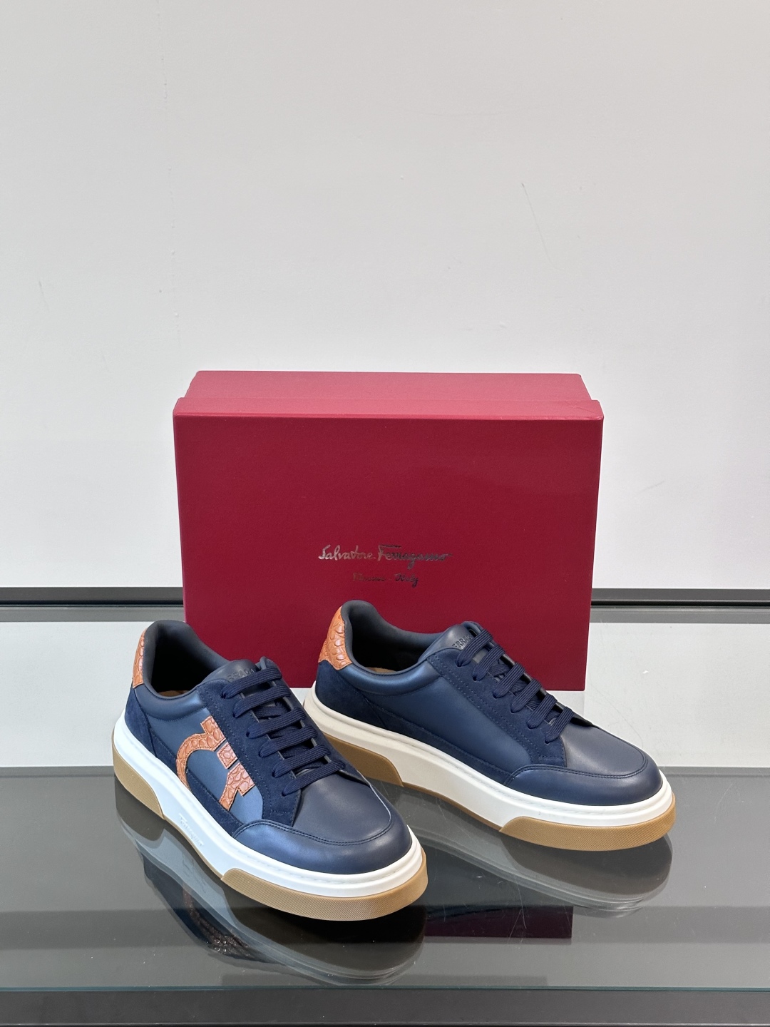 Ferragamo Men's Gancini Trim Sneakers - Stylish Low-Top Design 6 cmp i1750224579648 3089 0 4