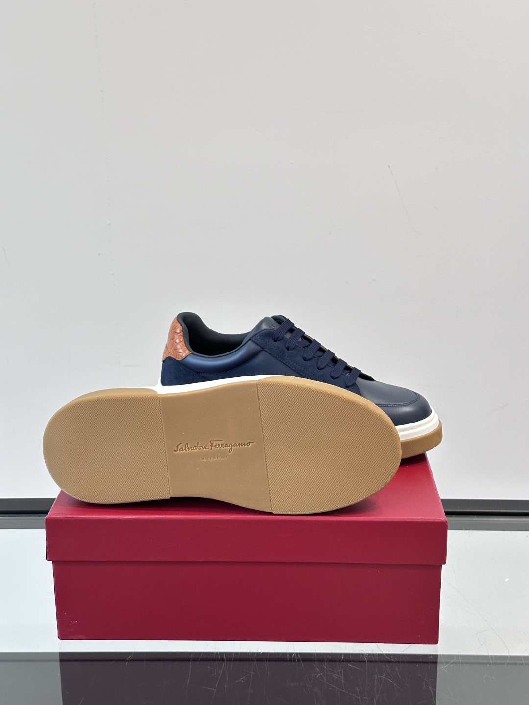 Ferragamo Men's Gancini Trim Sneakers - Stylish Low-Top Design 10 cmp i1750224581334 1587 0 8