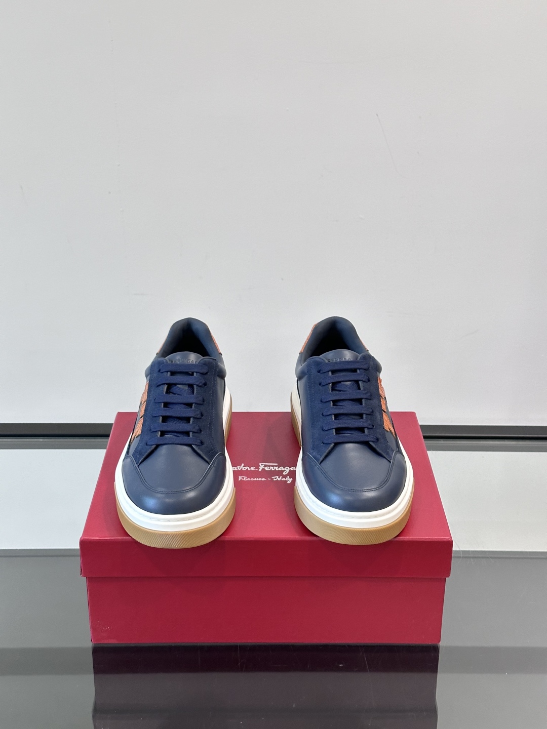 Ferragamo Men's Gancini Trim Sneakers - Stylish Low-Top Design 3 cmp i1750224581371 49 0 1