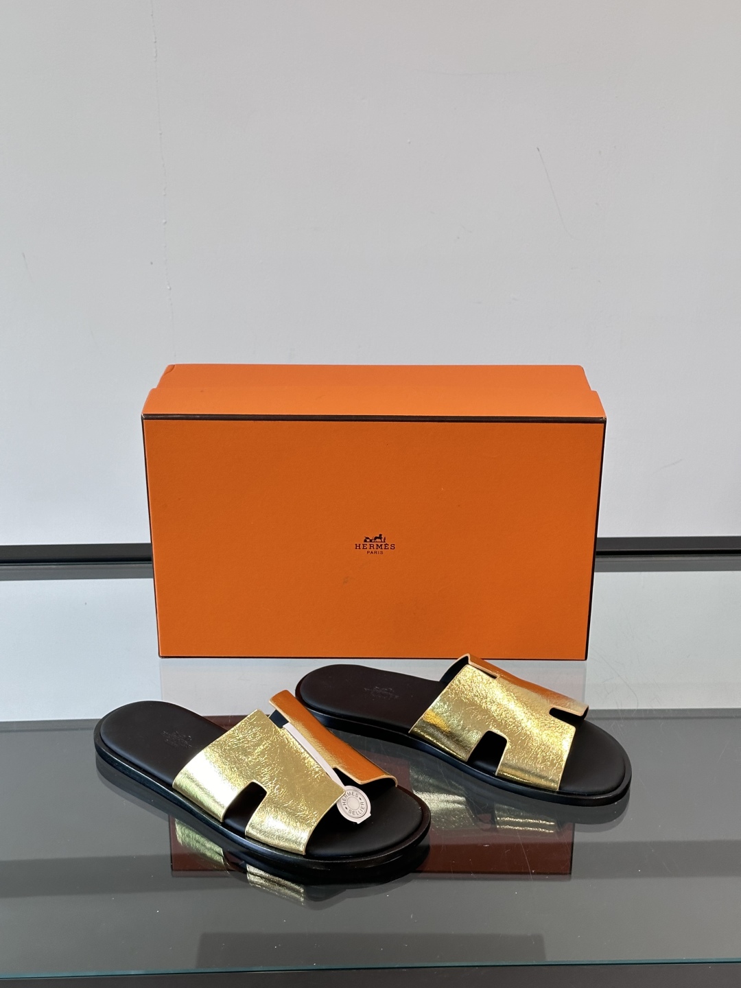 ◾️▫️Hermes 高端真皮大底男士拖鞋，高品质经典单品，用料上乘考究，版型宽松舒适，推荐入手，鞋面选