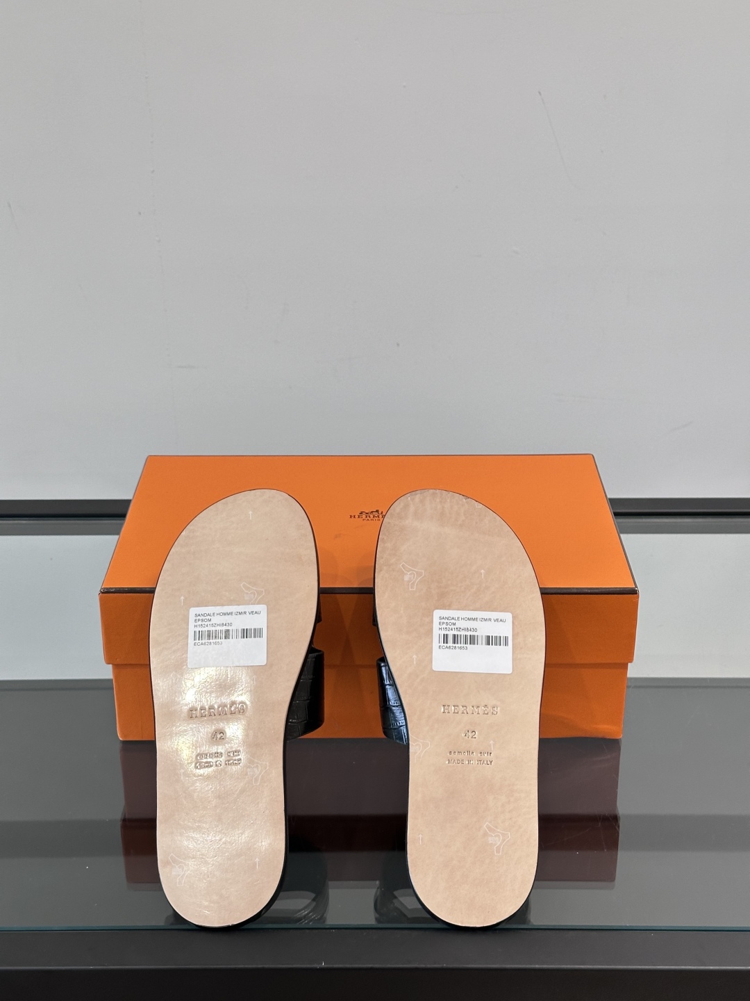 ◾️▫️Hermes 高端真皮大底男士拖鞋，高品质经典单品，用料上乘考究，版型宽松舒适，推荐入手，鞋面选
