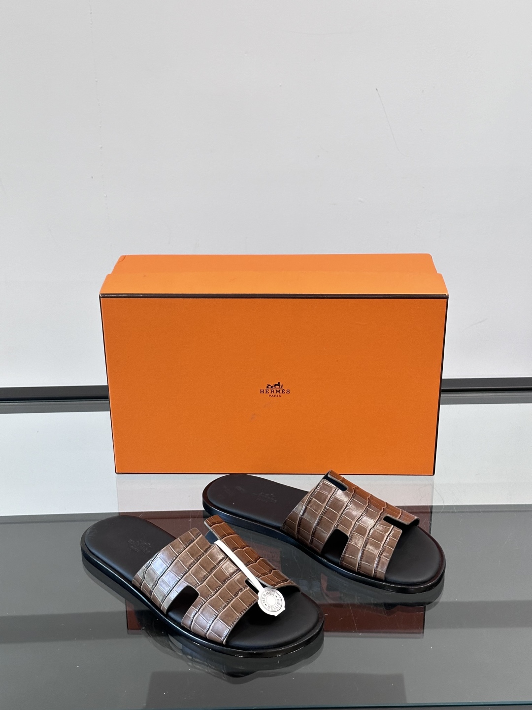 ◾️▫️Hermes 高端真皮大底男士拖鞋，高品质经典单品，用料上乘考究，版型宽松舒适，推荐入手，鞋面选