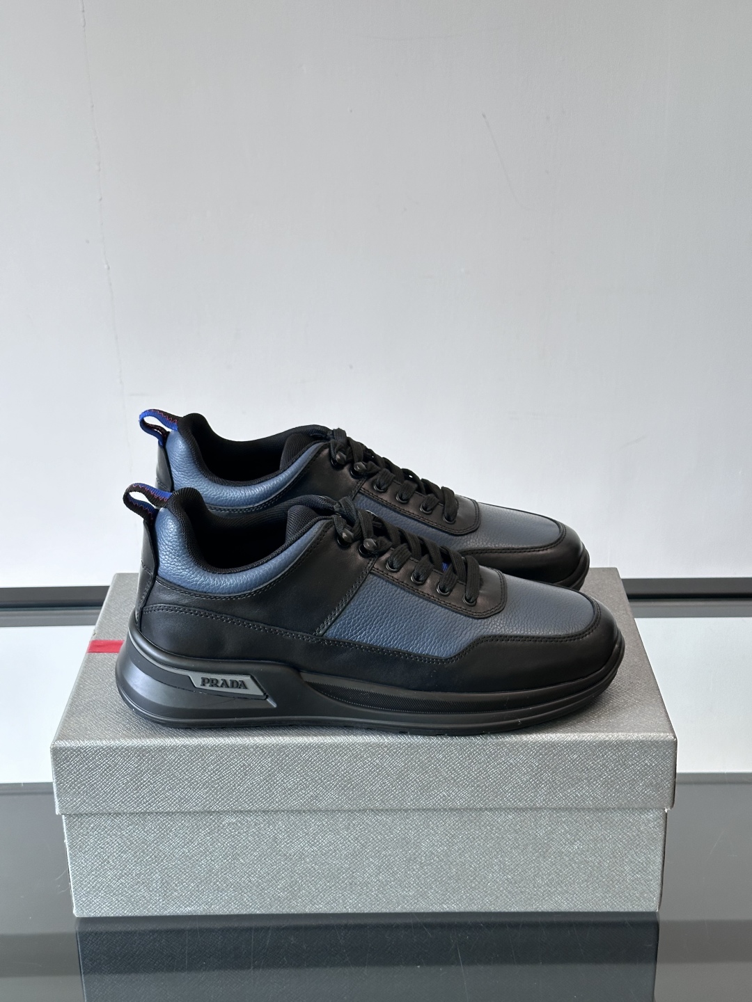 Prada Men's Leather Low-Top Sneakers | Fashionable & Versatile | Sizes 39-44