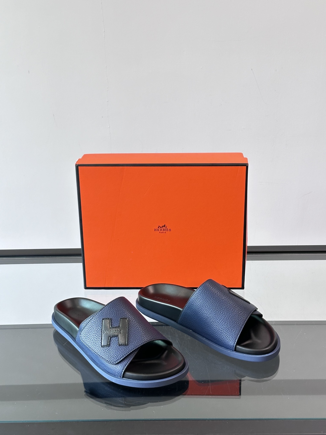 Hermes Men's Premium Leather Slides Comfortable Summer Beach Sandals 6 cmp i1750397420627 5245 0 4