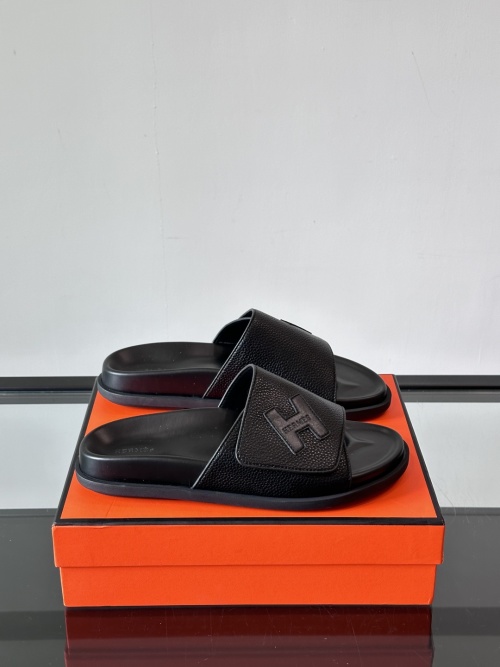 Hermès Men's Premium Leather Sandals - Comfortable Classic Style, Sizes 39-46 1 Hermès Men's Premium Leather Sandals - Comfortable Classic Style, Sizes 39-46