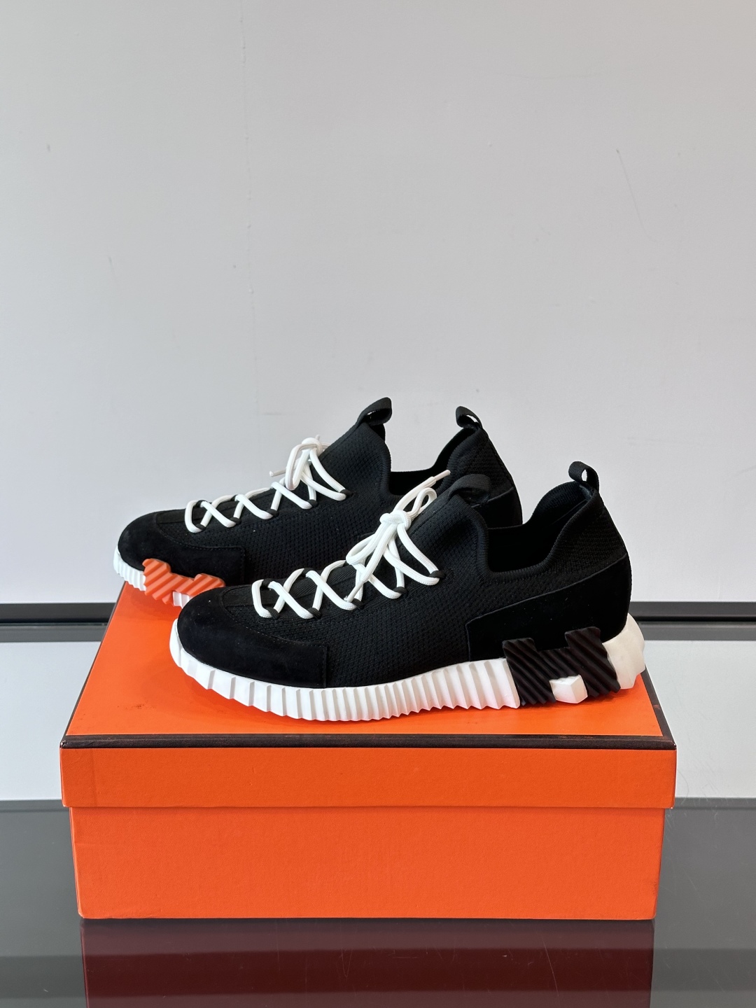 Hermes Men's Fashion Sneakers - Lightweight, Breathable, and Stylish 4 cmp i1750398232423 8773 0 2