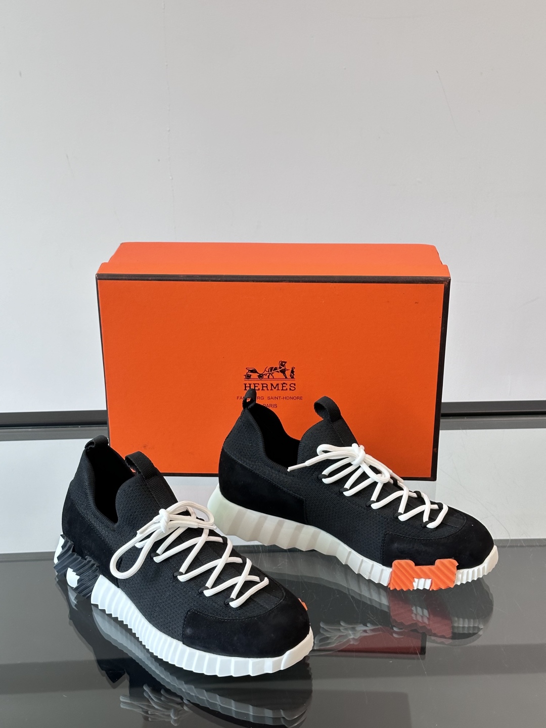 Hermes Men's Fashion Sneakers - Lightweight, Breathable, and Stylish 6 cmp i1750398234346 74 0 4