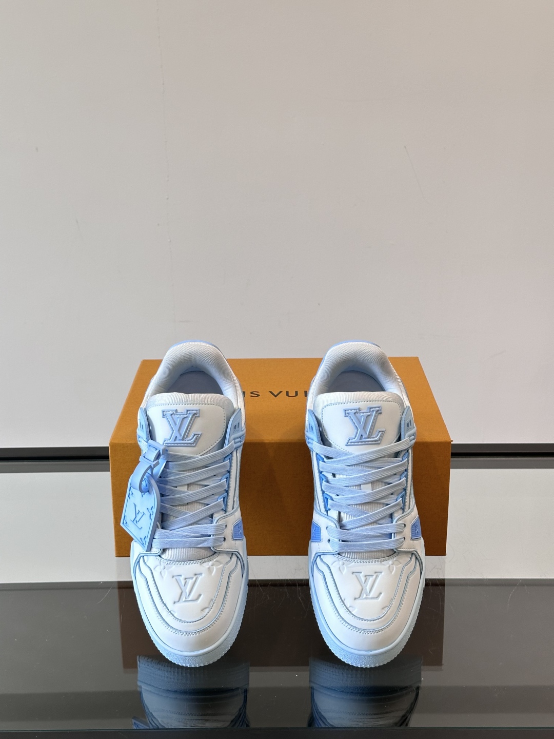 L. v TRAINER 水洗渐变运动鞋 重工打造特别版 采用水染小牛皮水洗工艺，精致单品，后部 #54