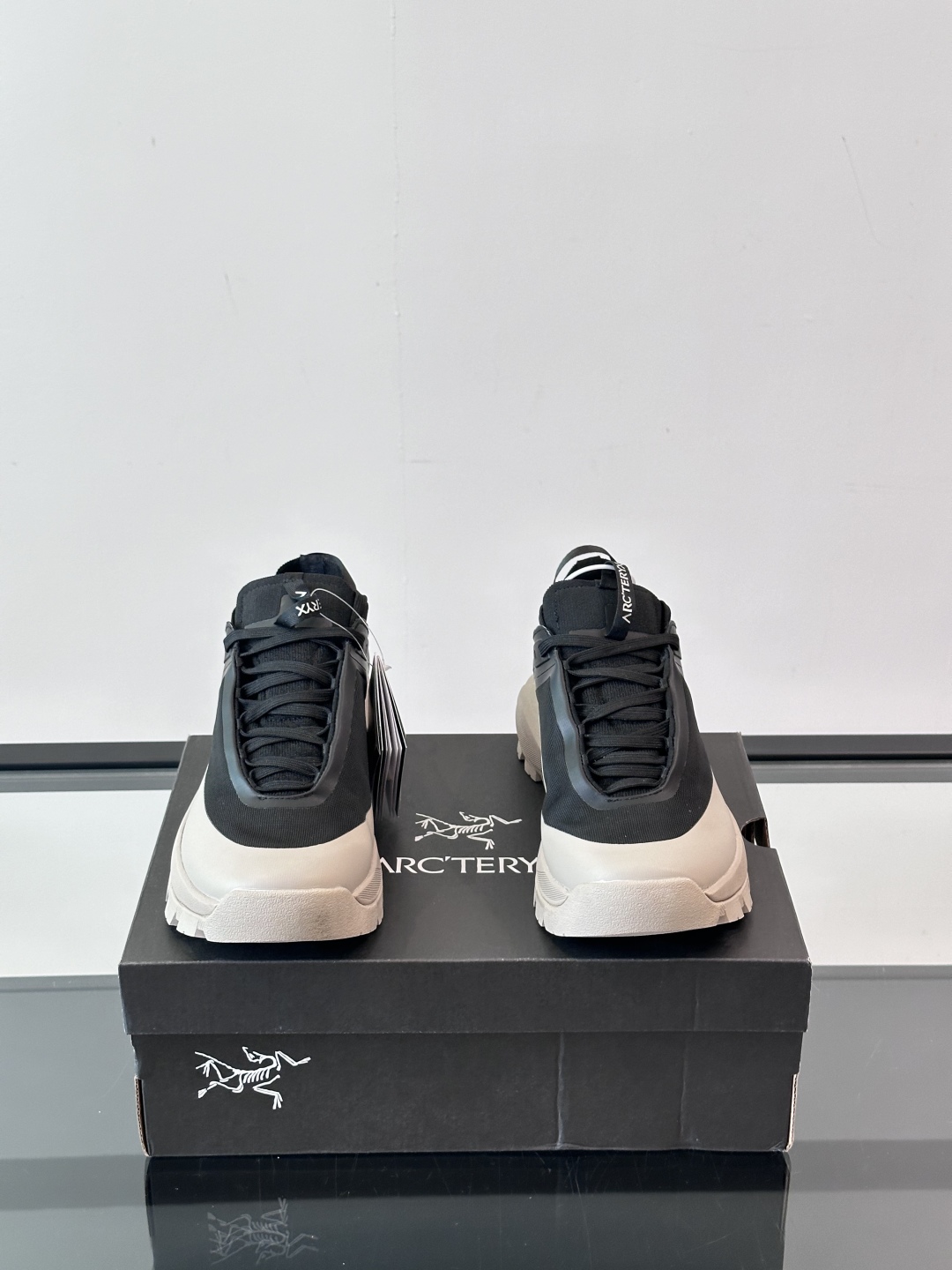 🐦始祖鸟 Vertex AlPine GTX，始祖鸟防水防滑耐磨低帮徒步鞋 Black SaPPhire