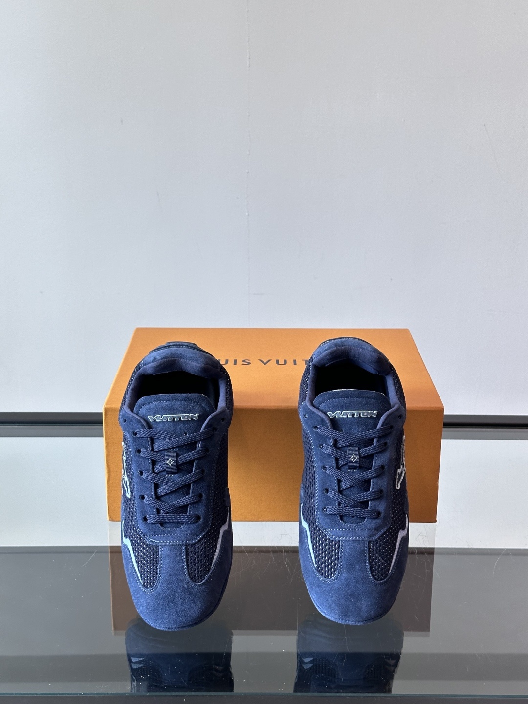 𝐋𝐨𝐮𝐢𝐬 𝐕𝐮𝐢𝐭𝐭𝐨𝐧#路易威登运动鞋 足球鞋 穿上就时髦精 这款FootPrint Soccer