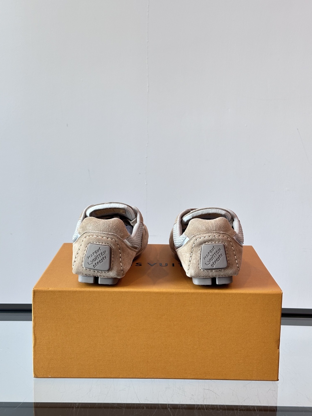 𝐋𝐨𝐮𝐢𝐬 𝐕𝐮𝐢𝐭𝐭𝐨𝐧#路易威登运动鞋 足球鞋 穿上就时髦精 这款FootPrint Soccer