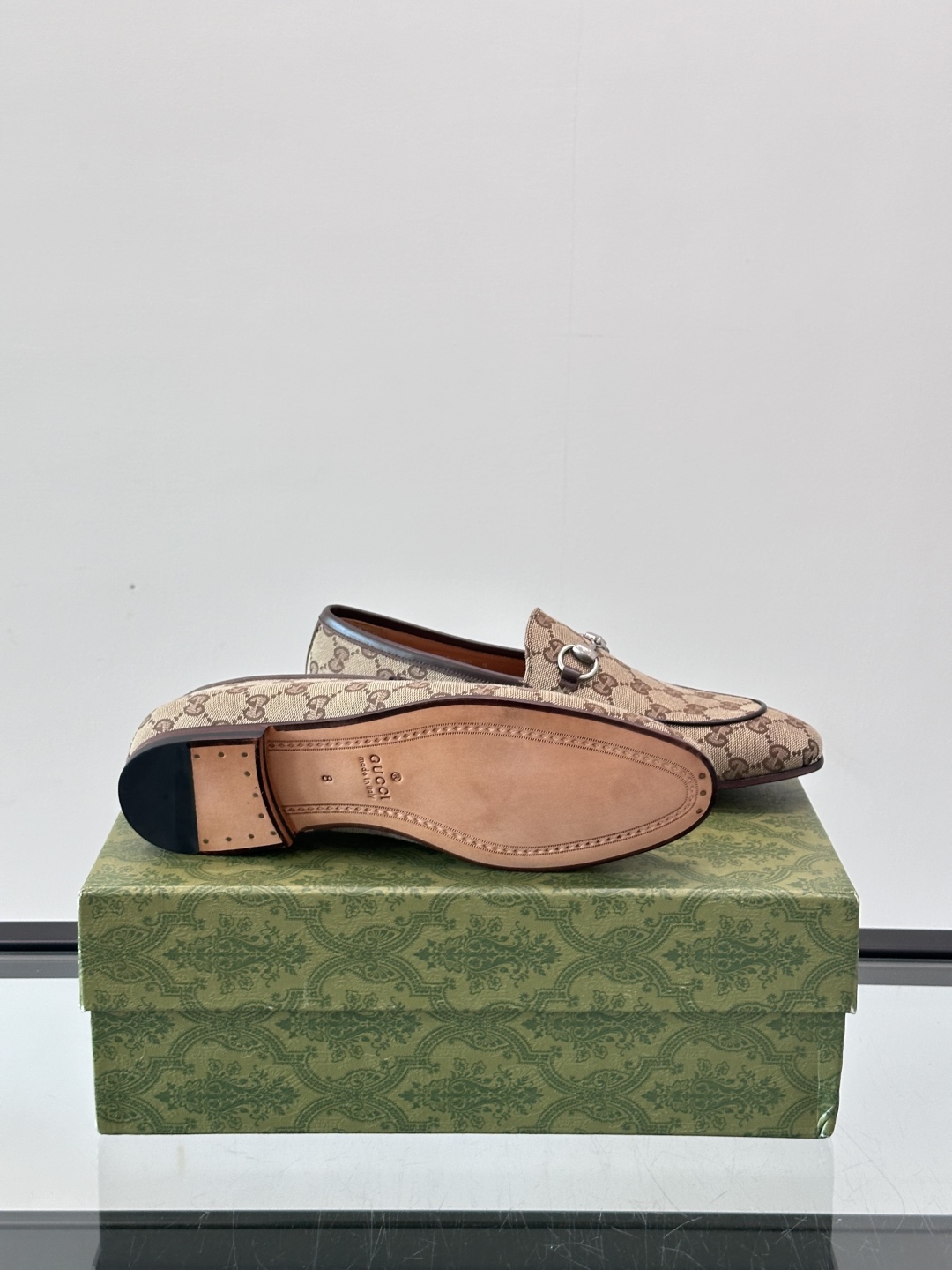 Gucci Leather Loafers - Premium Italian Leather, Comfortable & Stylish 10 cmp i1751524021942 3404 0 8