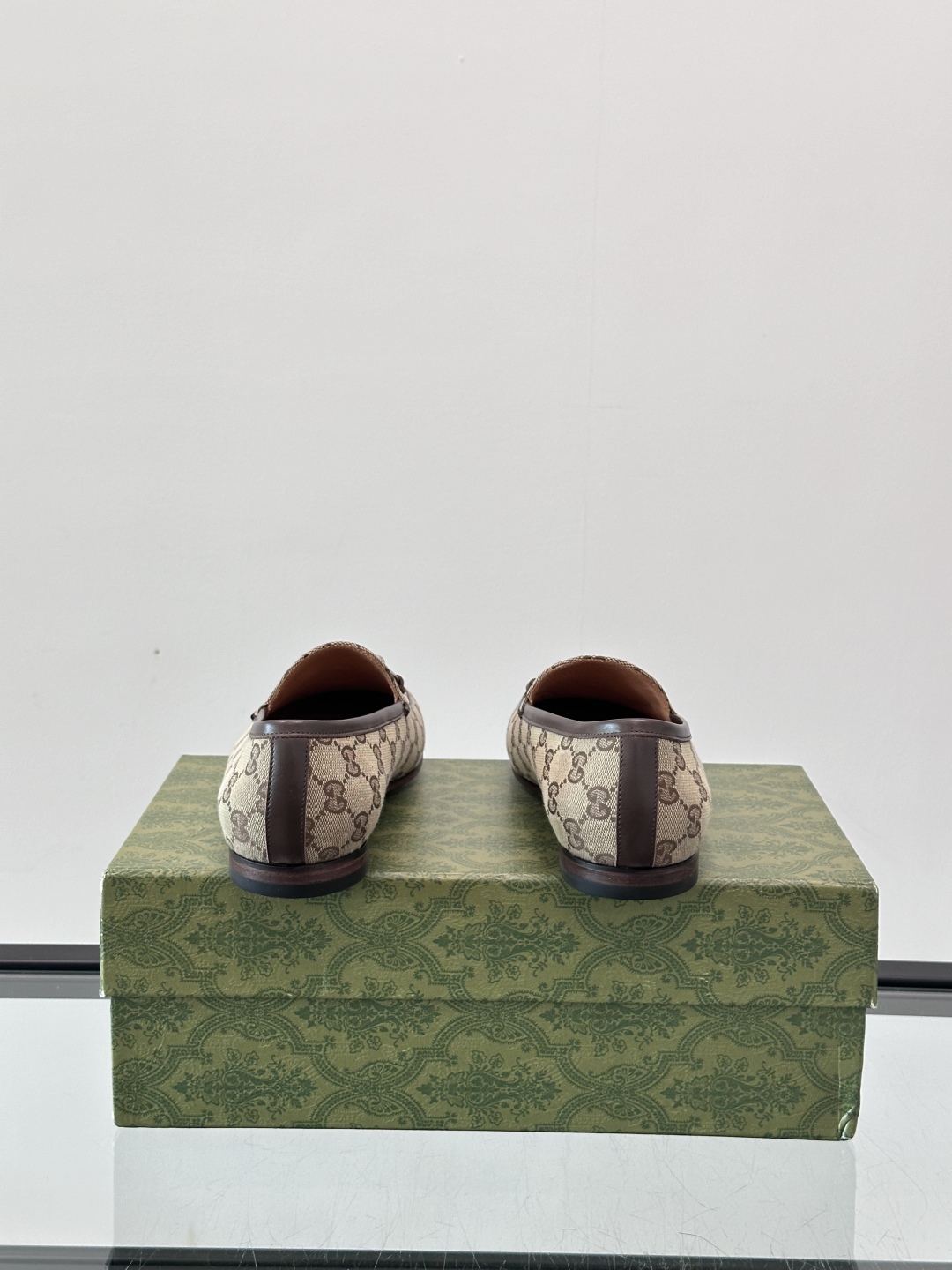 Gucci Leather Loafers - Premium Italian Leather, Comfortable & Stylish 9 cmp i1751524021957 7611 0 7