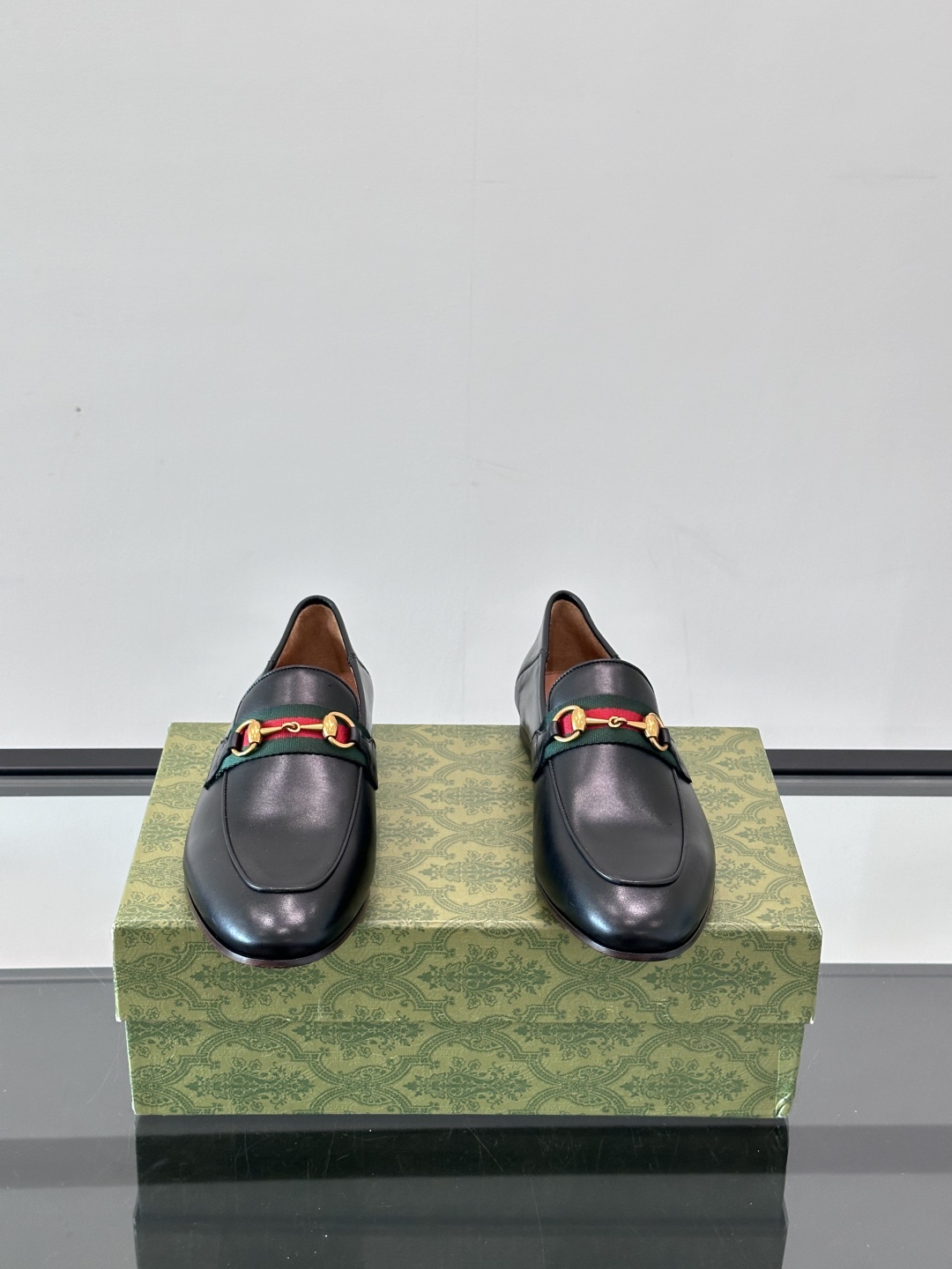 Gucci Leather Loafers for Men - Luxury & Comfort, Sizes 39-44 3 cmp i1751524174014 6634 0 1