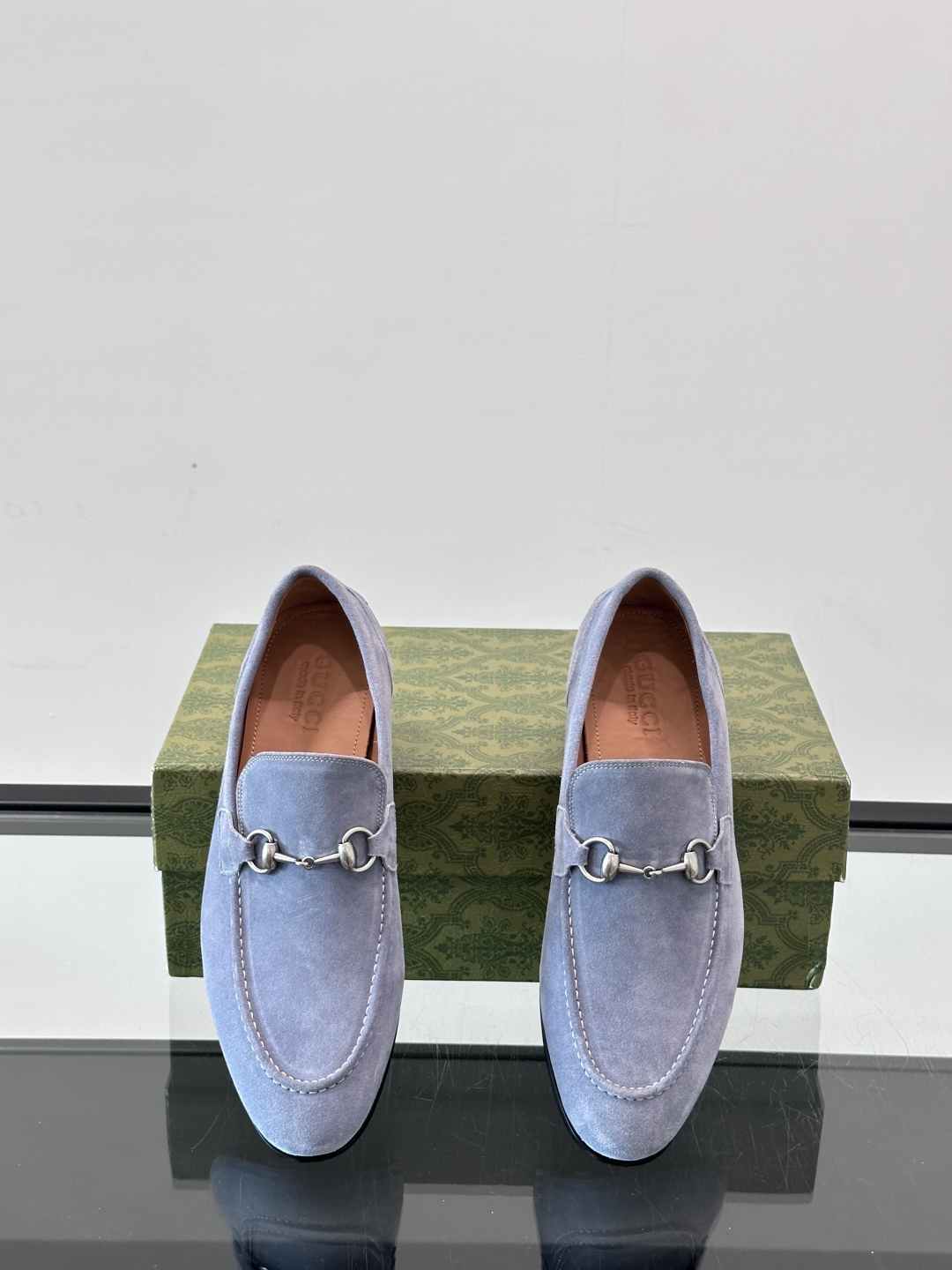 Gucci Premium Leather Casual Shoes for Men - Stylish & Comfortable 7 cmp i1751546910059 8057 0 5
