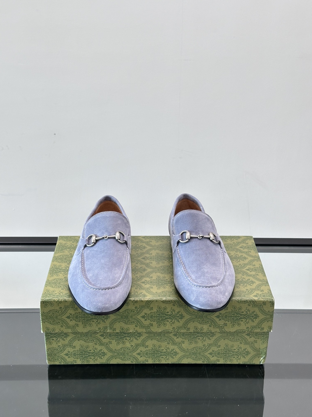 Gucci Premium Leather Casual Shoes for Men - Stylish & Comfortable 3 cmp i1751546910068 7226 0 1