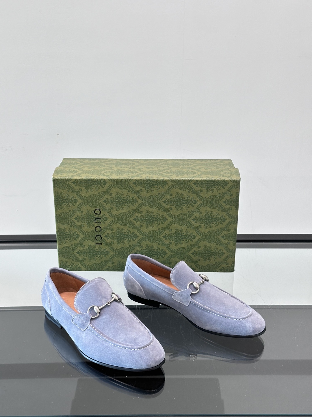 Gucci Premium Leather Casual Shoes for Men - Stylish & Comfortable 6 cmp i1751546915711 9902 0 4