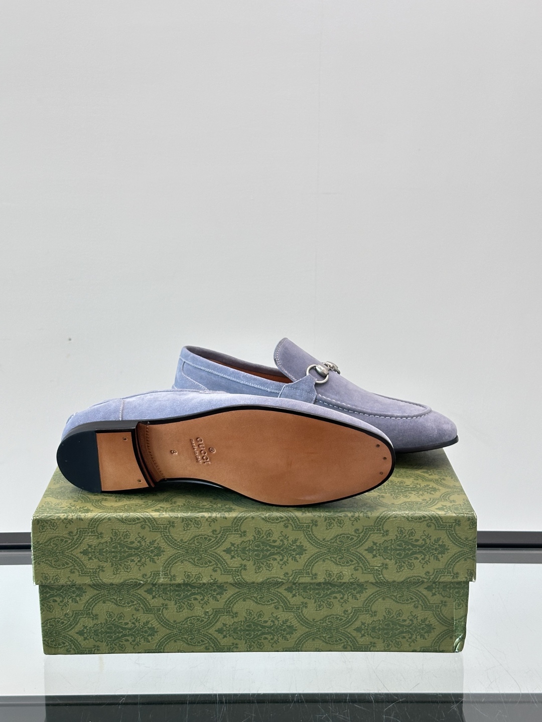 Gucci Premium Leather Casual Shoes for Men - Stylish & Comfortable 10 cmp i1751546915863 2185 0 8
