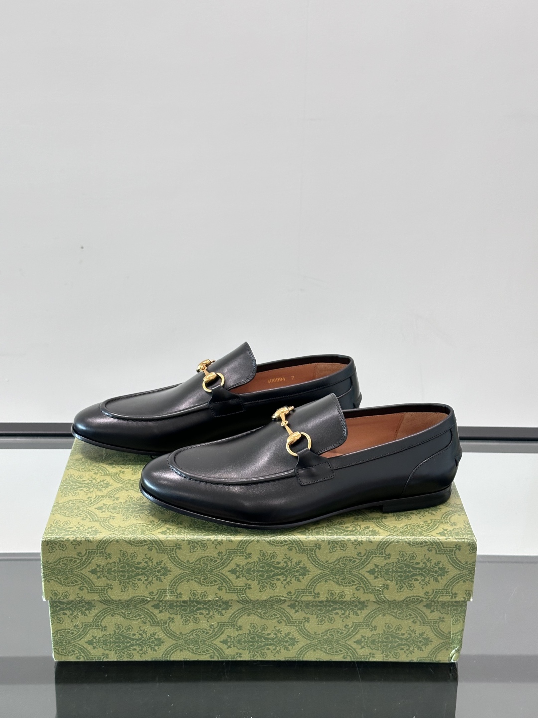Gucci Leather Loafers - Premium Italian Leather, Comfortable & Stylish 4 cmp i1751547136592 8059 0 2