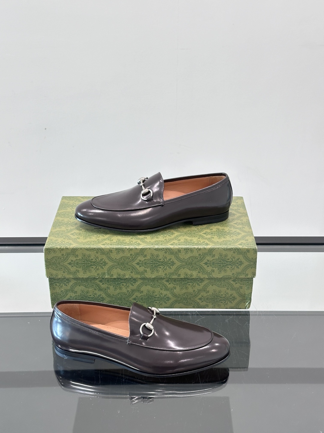 Gucci Men's Leather Loafers - Premium Italian Leather, Comfortable & Stylish 5 cmp i1751547154462 3486 0 3