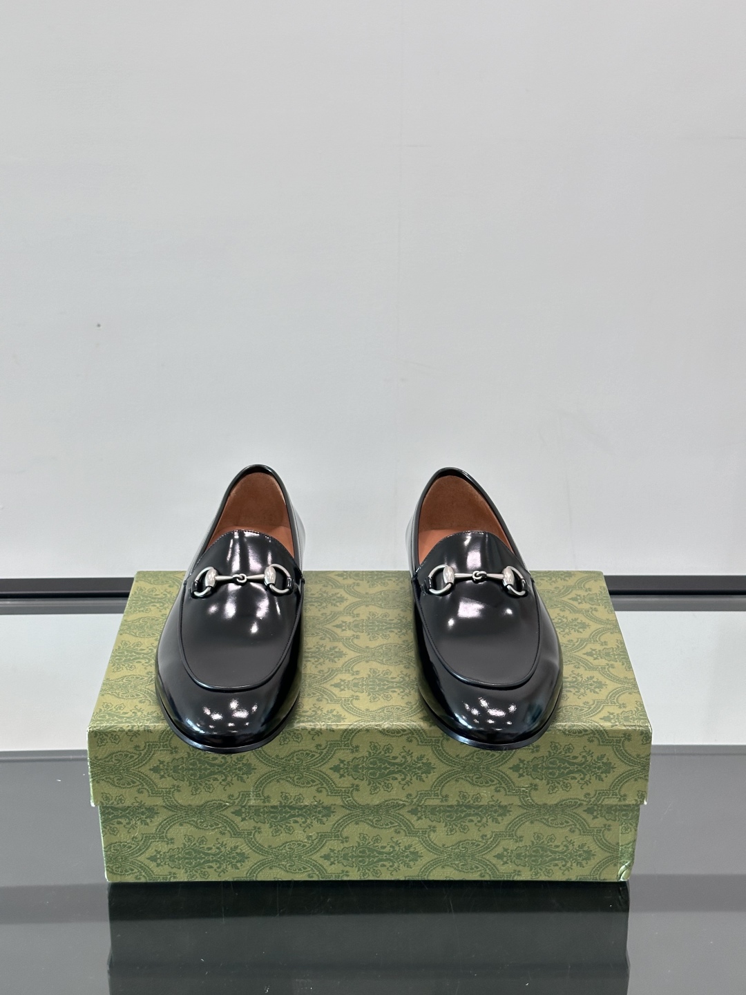 Gucci Leather Casual Shoes for Men - Premium Quality & Comfort 3 cmp i1751547176473 9246 0 1